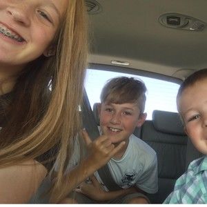 Meet your Posher, Hailey grace